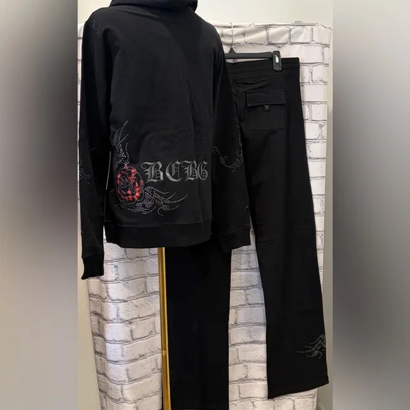 BCBG Maxazria:XL Black Hoodie and Pants Set with Red Accents 95% Cotton Pockets - Picture 5 of 16